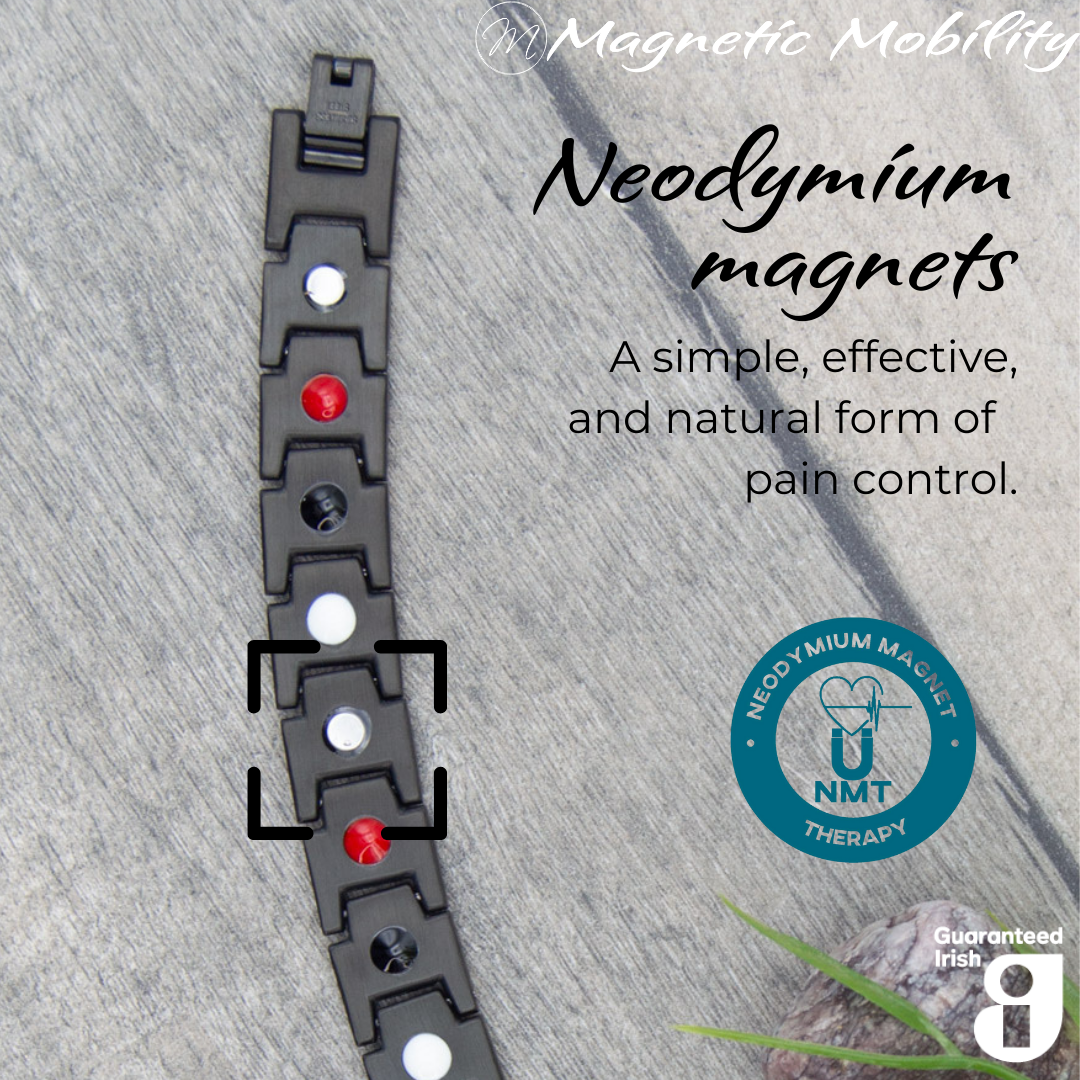 Discover the natural power of pain relief with the Alexanders Sky 4in1 Magnetic Bracelet for men. The back of this remarkable bracelet showcases its Neodymium magnet elements. Experience the effective healing properties as magnets work their magic to alleviate discomfort and promote well-being. Elevate your style and embrace a pain-free life with this exceptional accessory today!