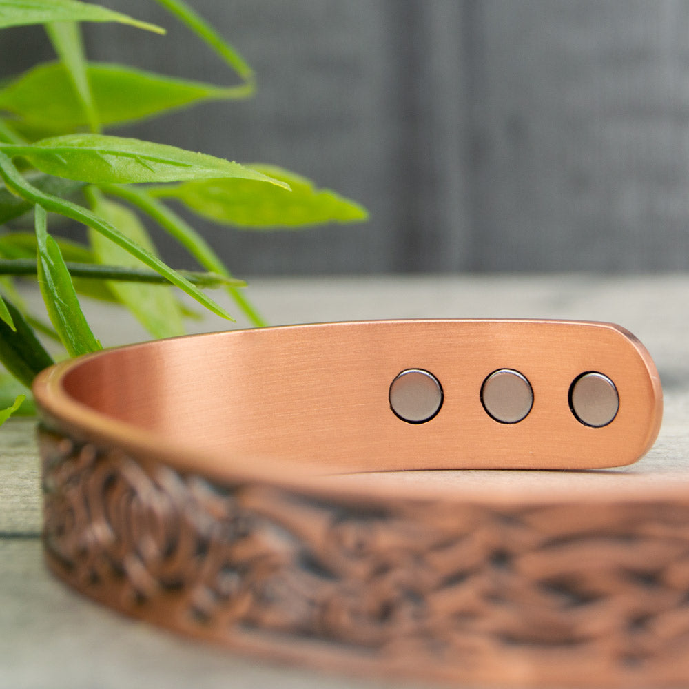 Close up view of clover copper bracelet  Neodymium Magnets, designed to help with arthritis and pain relief