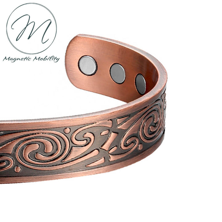 Celtic design Mens Magnetic Copper Bracelet. 99.9% pure Copper, 3000 gauss Neodymium Magnets: Relieve Pain, Reduce inflammation, Improve circulation, Improve immune function.