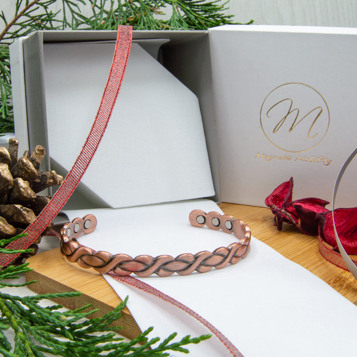 Laurel Copper Bangle