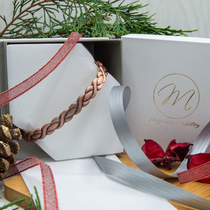 Laurel Copper Bangle