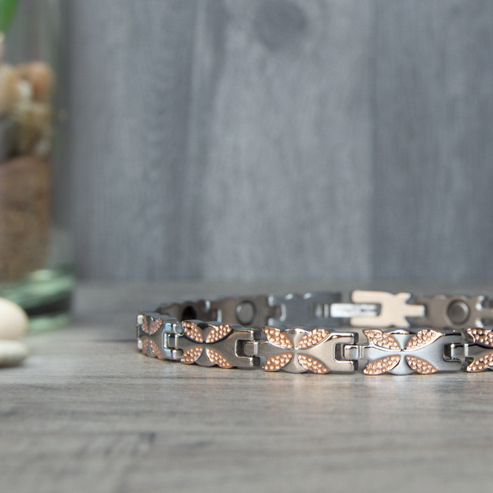 Alternate close up view of the Meadowsweet Dusk 4in1 Magnetic Bracelet