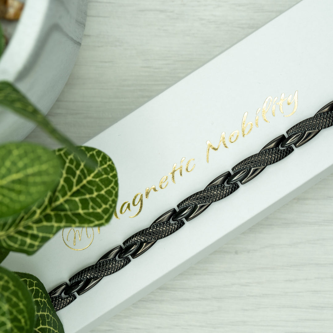 Top view of Snapdragon Night 4in1 Magnetic Bracelet with Luxury Eco-friendly gift box