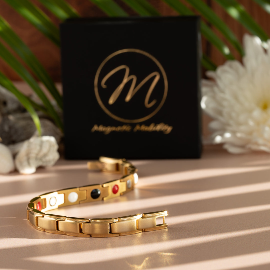 Apia Sun 4in1 Magnetic Bracelet from Magnetic Mobility - a thin gold magnetic bracelet - snake view