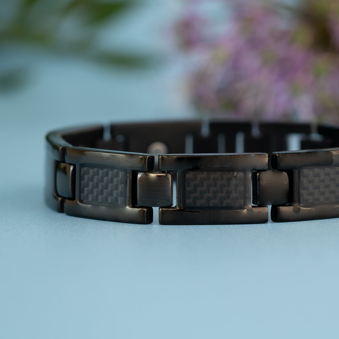 Close up view of Night 4in1 Magnetic Bracelet from Magnetic Mobility - Mens Black Magnetic bracelet with Black designs