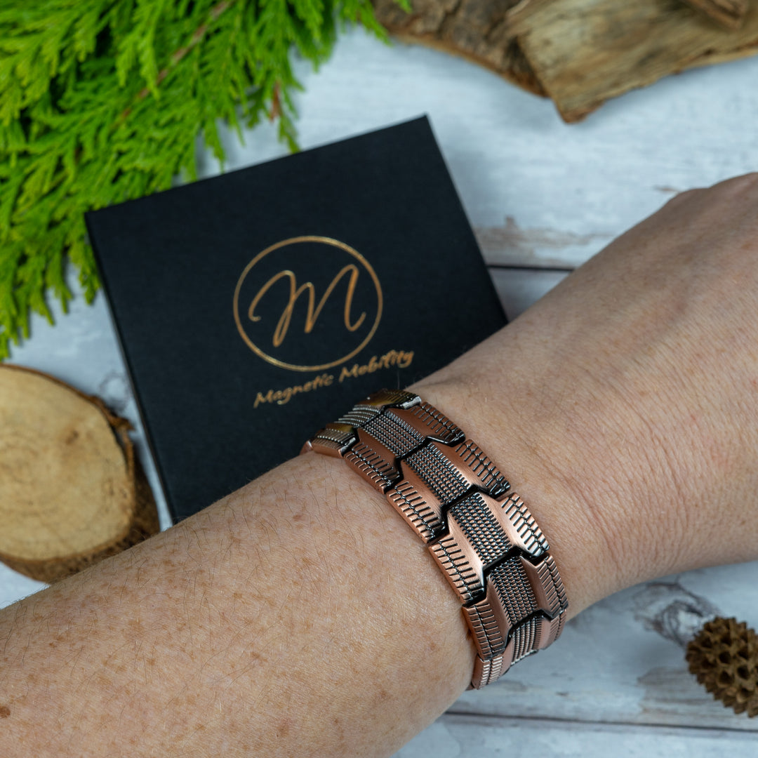 Gentian Copper Magnetic Link Bracelet - Triple strength