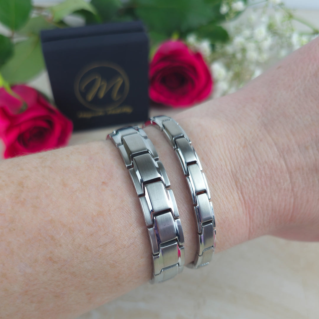 The Starry Pair – Sleek Magnetic Bracelets for Couples