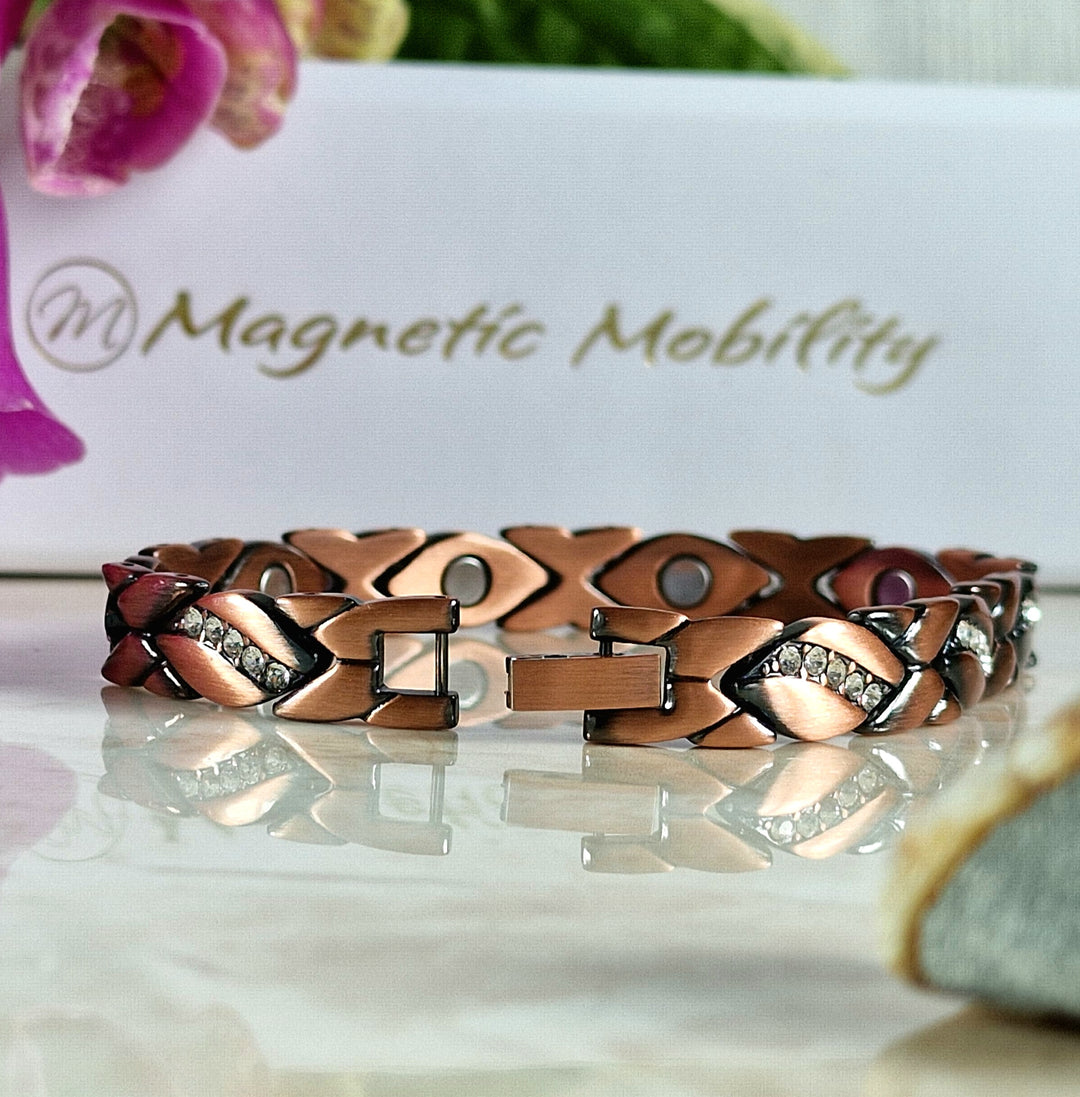 Strong clasp on this copper link bracelet