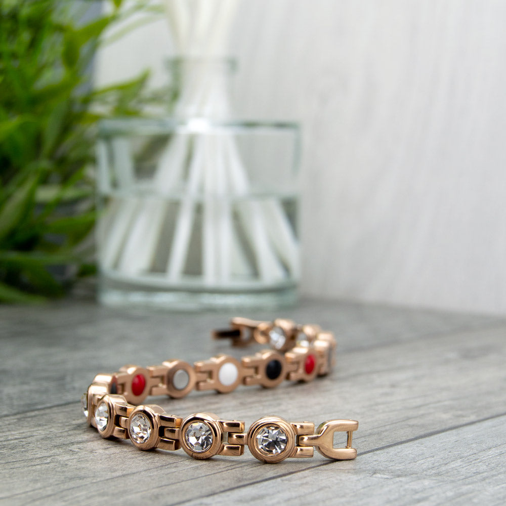 Elevate your style and wellness with our Rose Gold Plated Stainless Steel Magnetic Bracelet. Featuring 4in1 magnetic technology and white Swarovski stones, this bracelet helps reduce inflammation, improve circulation, and promote better sleep. Shop now!
