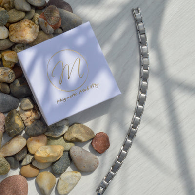 Silver magnetic 4in1 bracelet top view