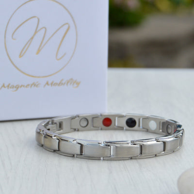 Apia Moon - unisex silver coloured magnetic bracelet 4in1 simple design