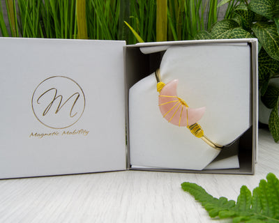 Rose quartz and copper bracelet in a white eco-friendly gift box. FOr people with Fibromyalgia and arthritis. 
