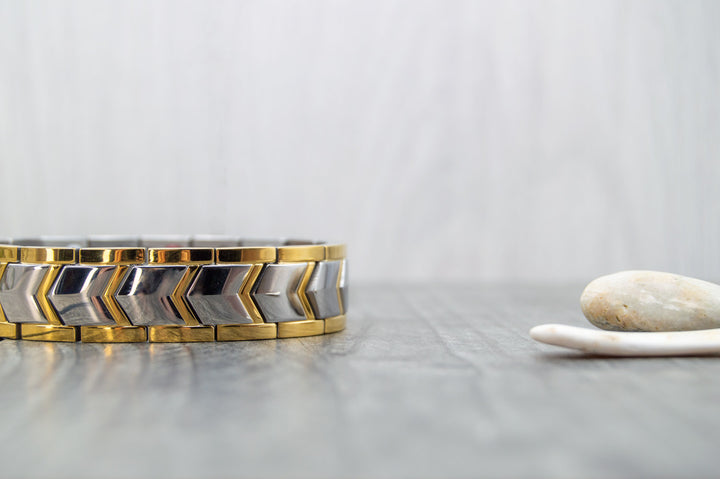 Side view of Sage - Mens Magnetic Bracelet in Silver and Gold